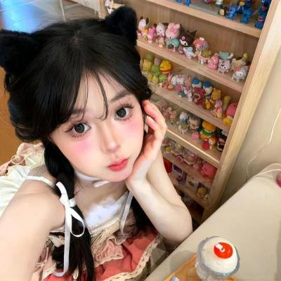 猫在爬